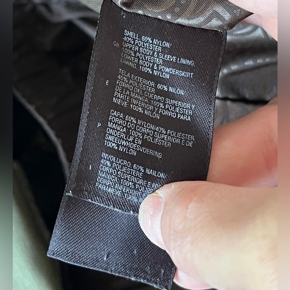 The North Face Women's Forrest Green Heavy Duty
Recco Ski Jacket SIZE XS - Picture 11 of 14